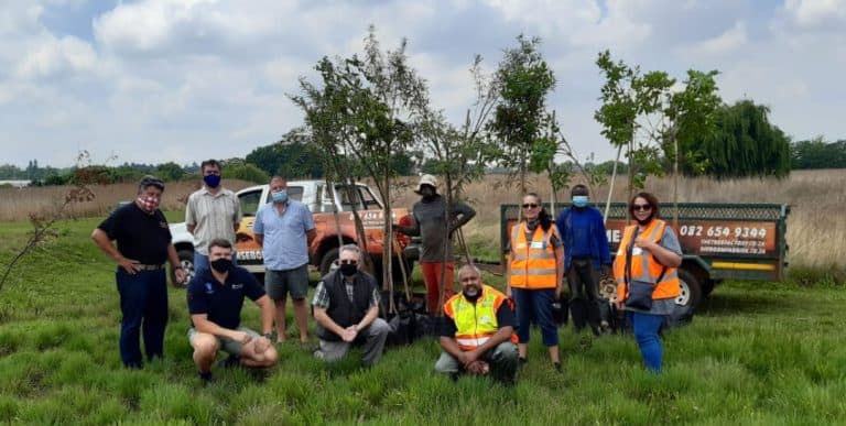 #YourTown campaign: AfriForum’s Roodepoort branch donates trees