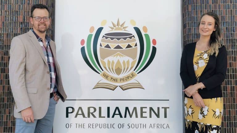 AfriForum dien kommentaar teen grondonteiening by parlement in