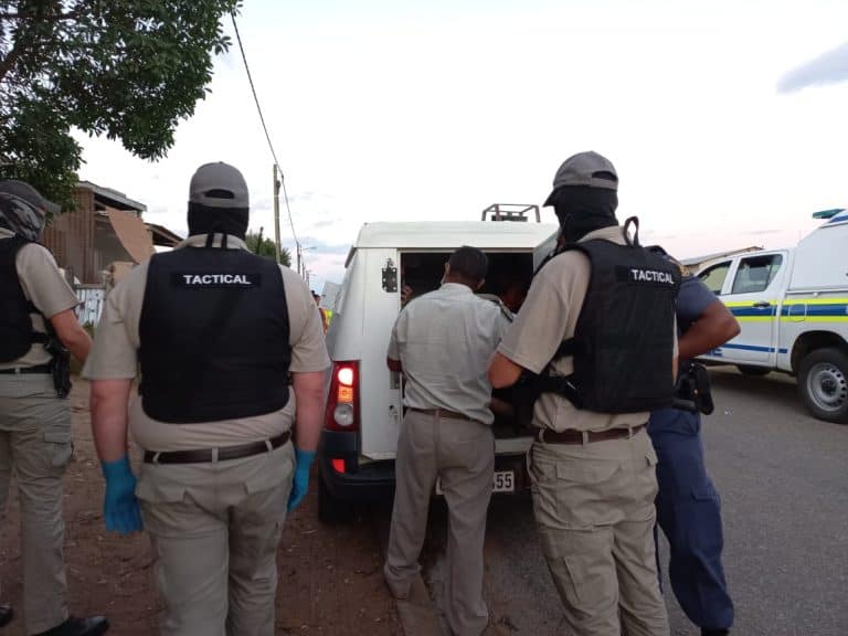 AfriForum-buurtwag help polisie met arrestasies