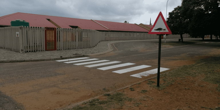 AfriForum se Witbank-tak beveilig paaie rondom skole